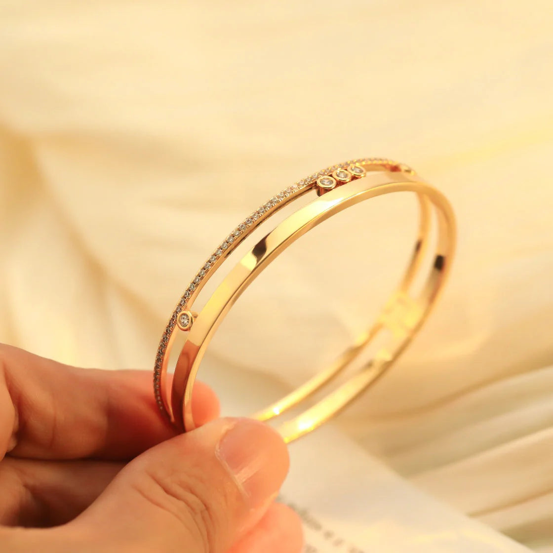 [LumiVibe]Move Romane Diamond Bangle Bracelet