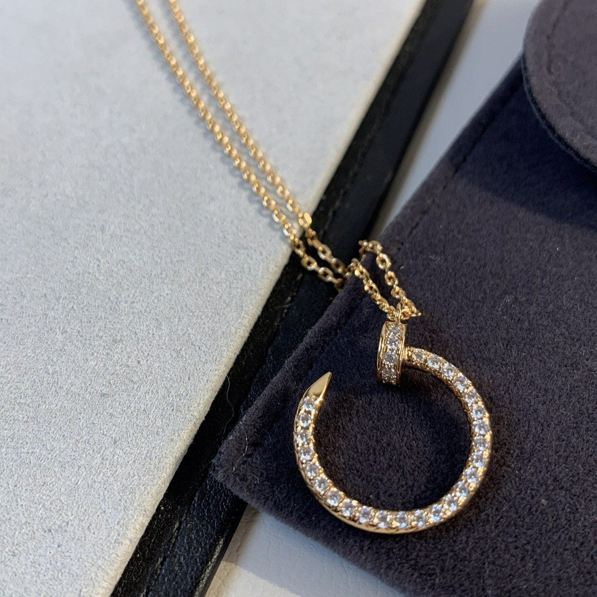 [LumiVibe]JUSTE NECKLACE PINK GOLD DIAMONDS