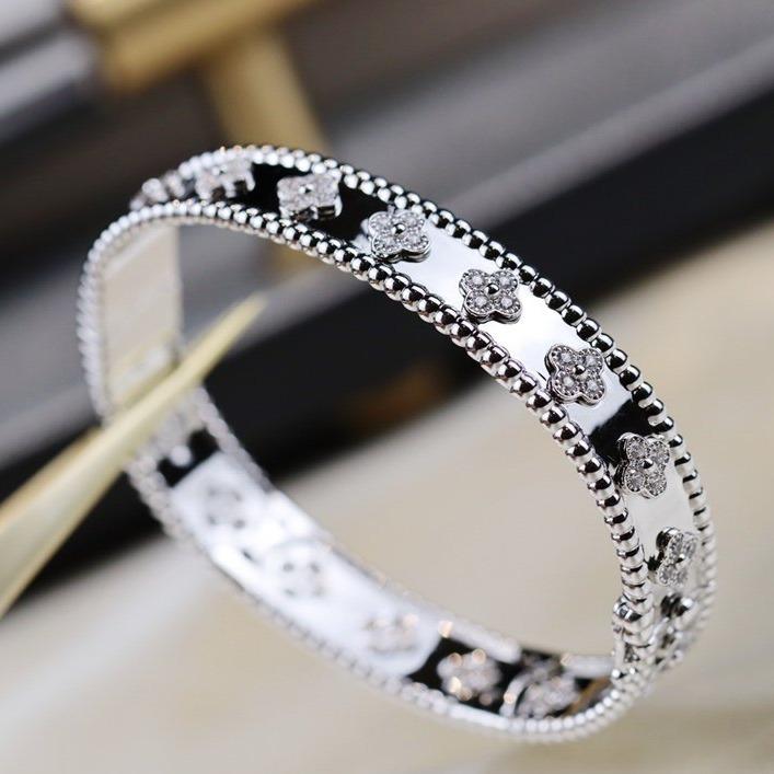 [LumiVibe]CLOVER BRACELET 8MM DIAMONDS