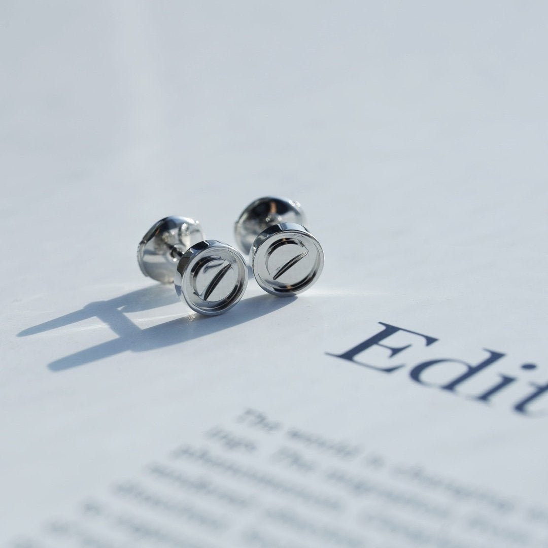 [LumiVibe]LOVE EARRINGS SILVER 10MM