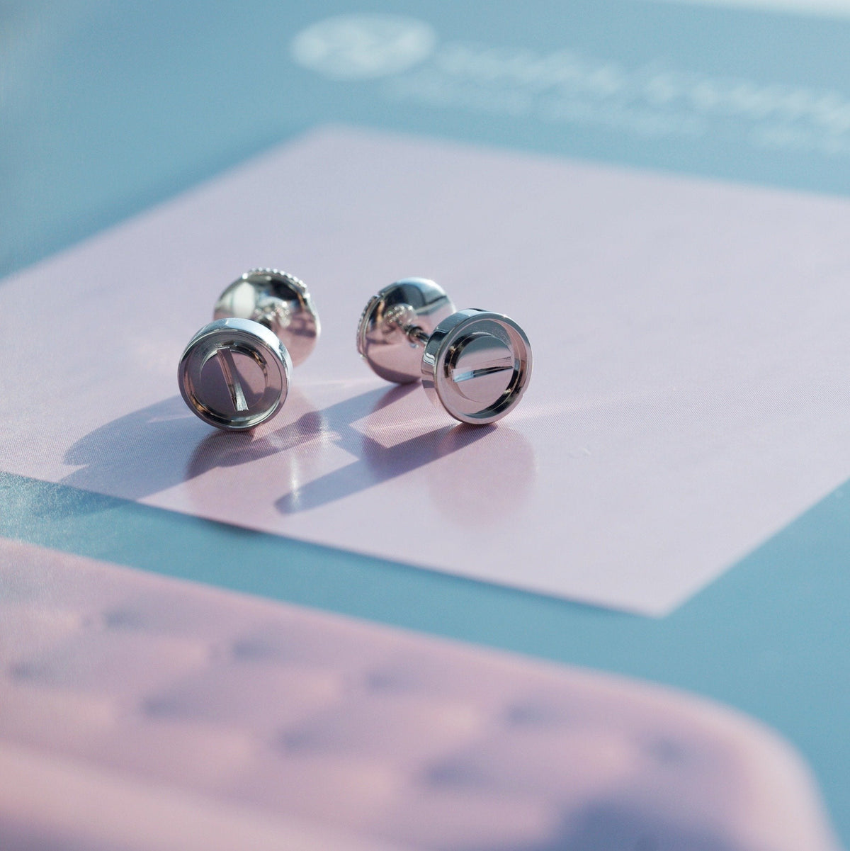 [LumiVibe]LOVE EARRINGS SILVER 10MM