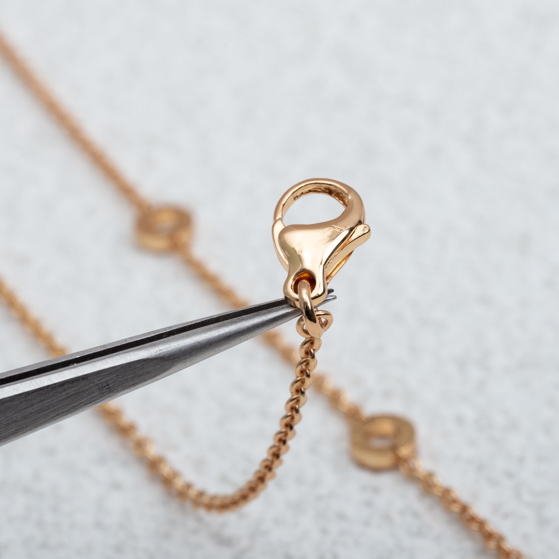 [LumiVibe]PARENTESI NECKLACE PINK GOLD DIAMOND