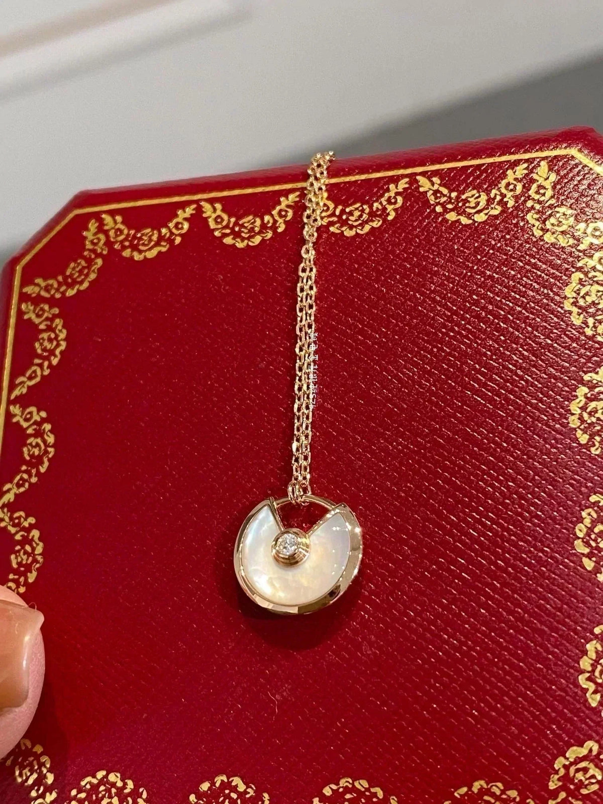 [LumiVibe]AMULETTE ROSE GOLD MOP NECKLACE