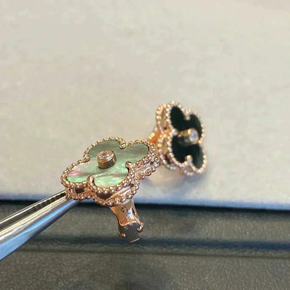 [LumiVibe]CLOVER MEDIUM 1 MOTIFS GRAY MOP  DIAMOND EARRINGS