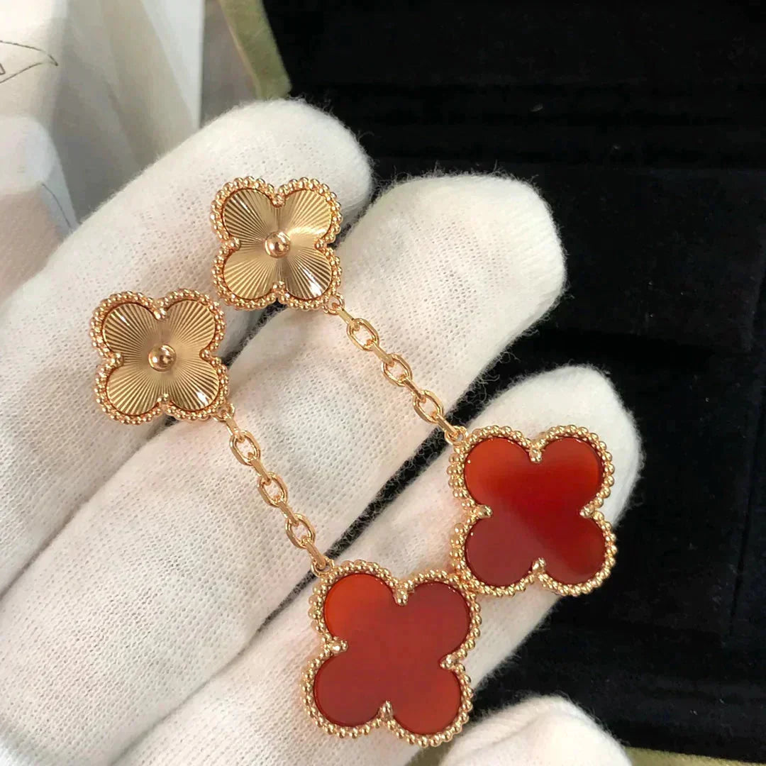 [LumiVibe]CLOVER 2 MOTIF  LASER CARNELIAN EARRINGS