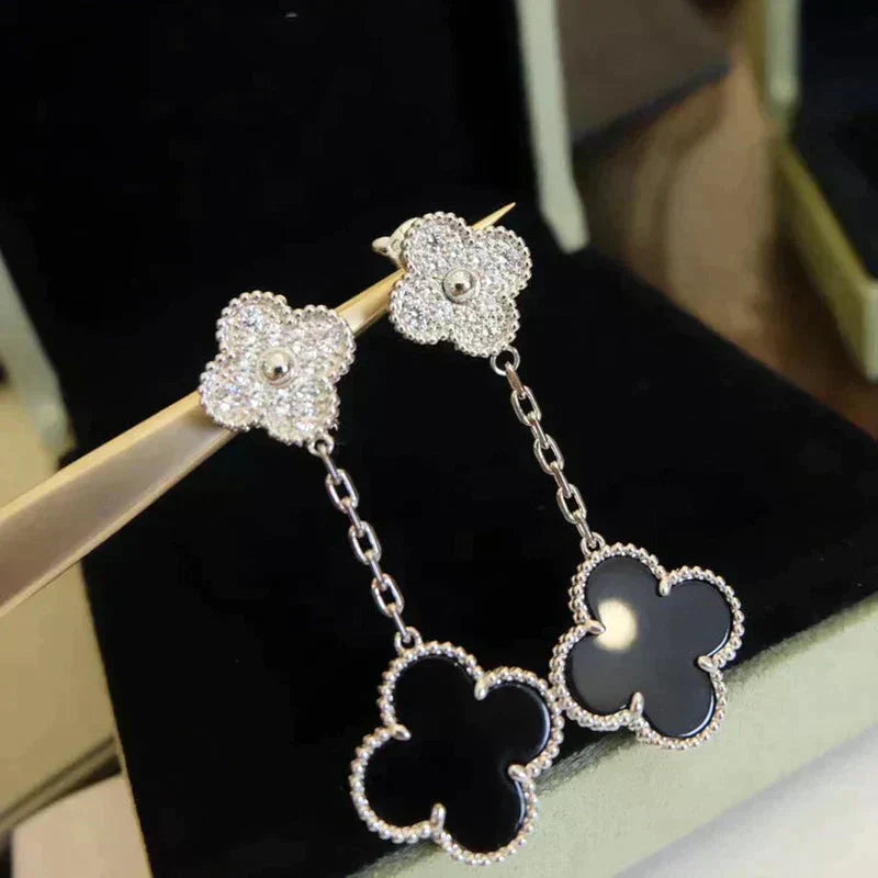 [LumiVibe]CLOVER 2 MOTIFS  DIAMOND ONYX EARRINGS SILVER