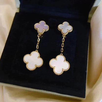 [LumiVibe]CLOVER 2 MOTIF WHITE MOP EARRINGS