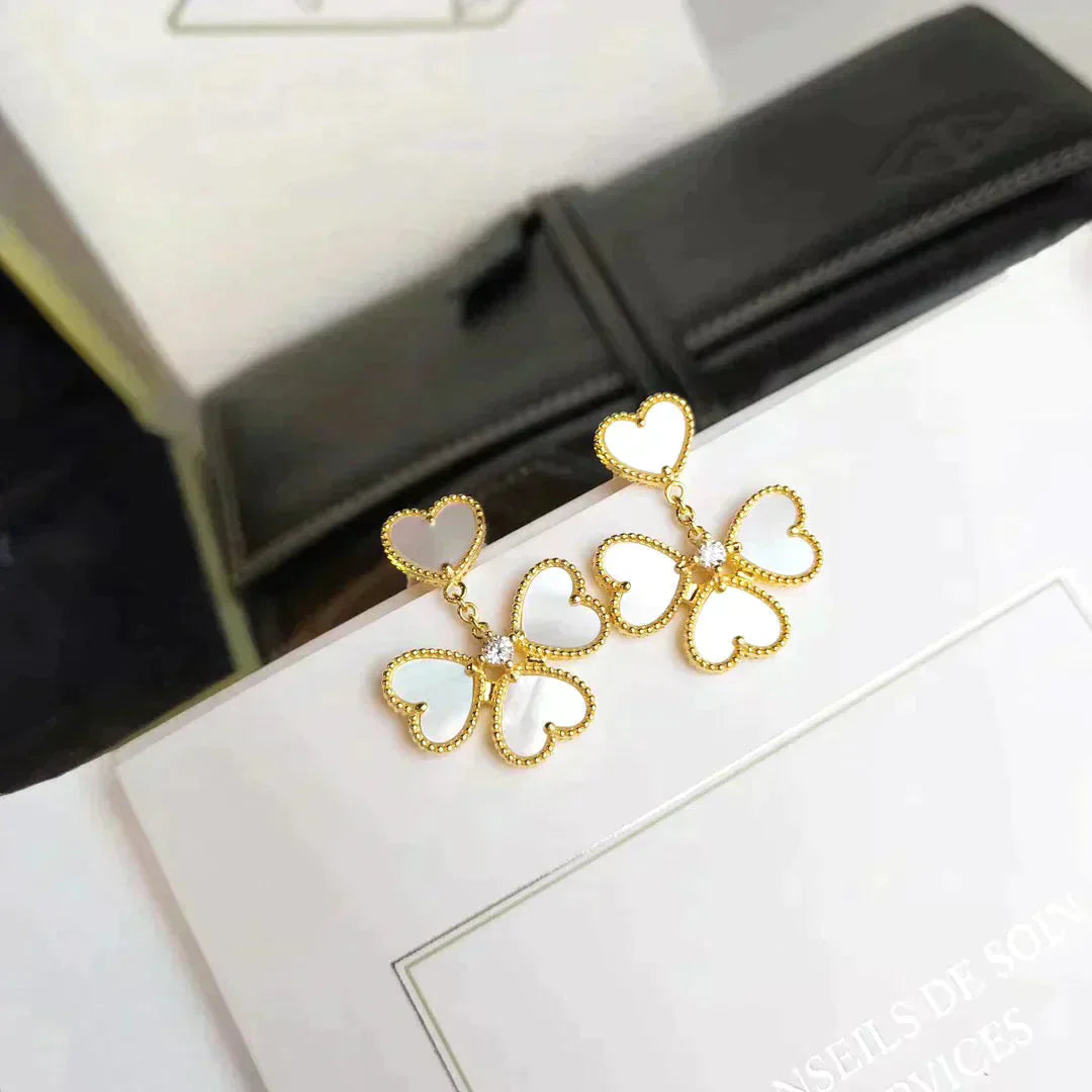 [LumiVibe]CLOVER SWEET WHITE MOP EARRINGS