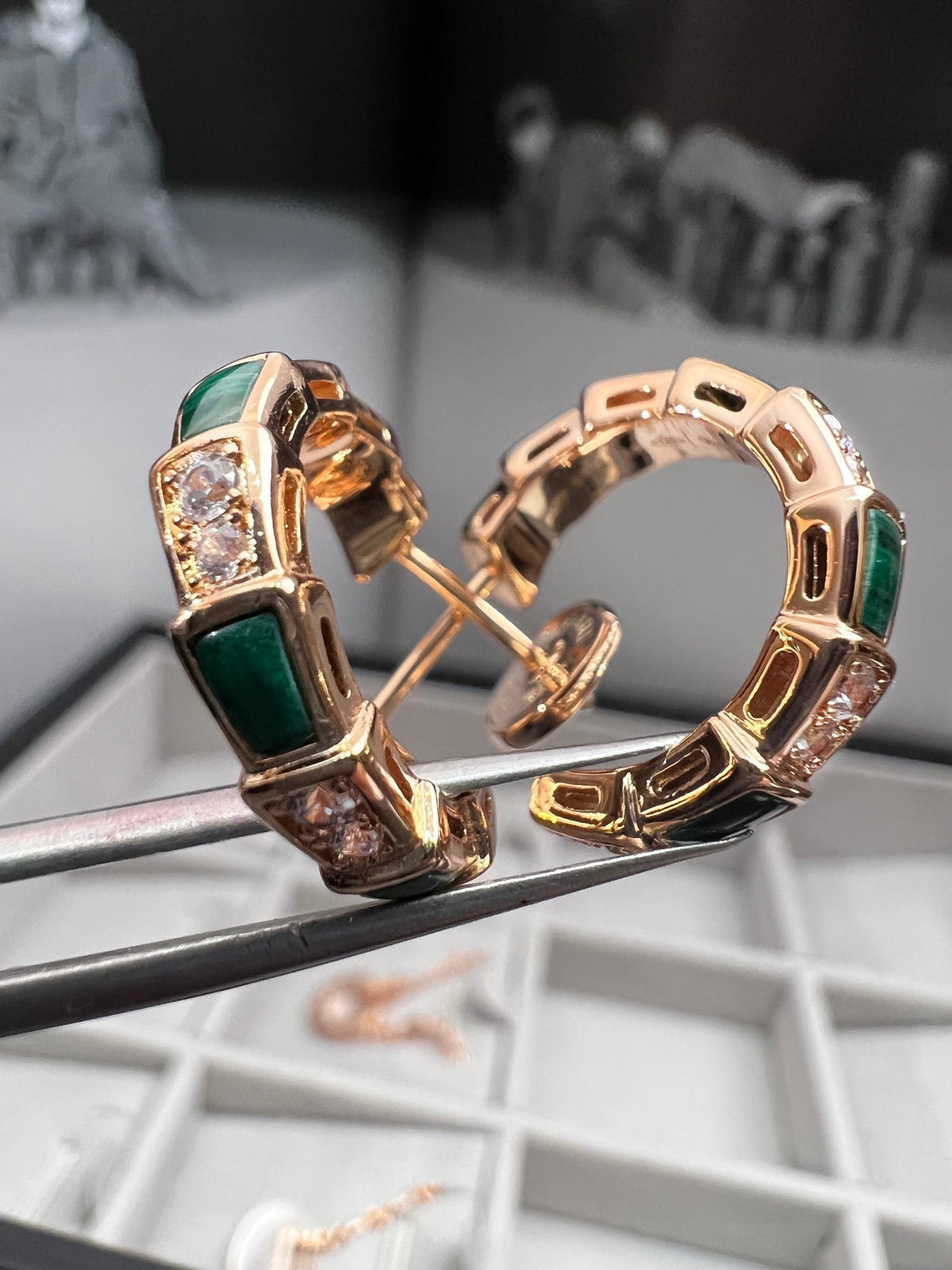 [LumiVibe]SERPENTI MALACHITE PINK GOLD EARRINGS