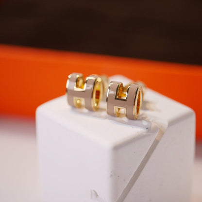 [LumiVibe]MINI POP H GOLD EARRINGS GREY