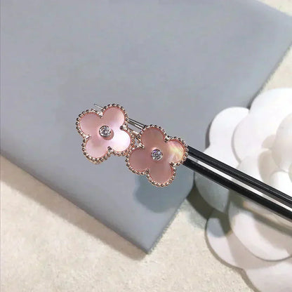 [LumiVibe]CLOVER MEDIUM 1 MOTIFS  PINK MOP DIAMOND EARRINGS