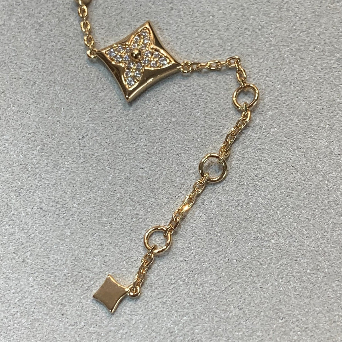 [LumiVibe]STAR AND SUN 4 MOTIFS GOLD DIAMONDS BRACELET