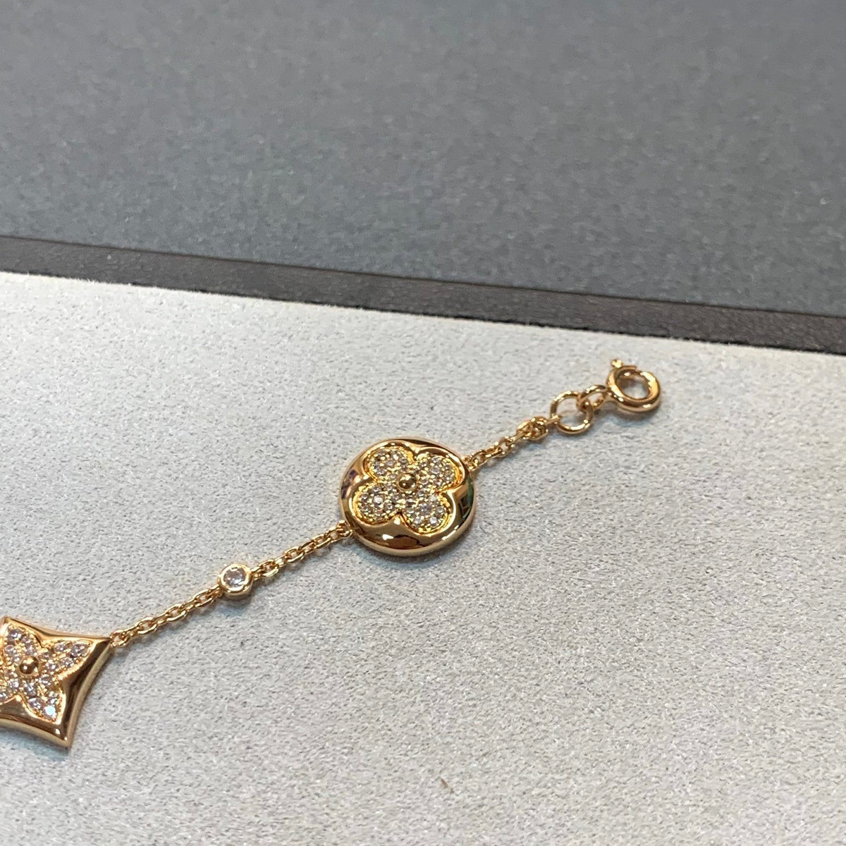 [LumiVibe]STAR AND SUN 4 MOTIFS GOLD DIAMONDS BRACELET