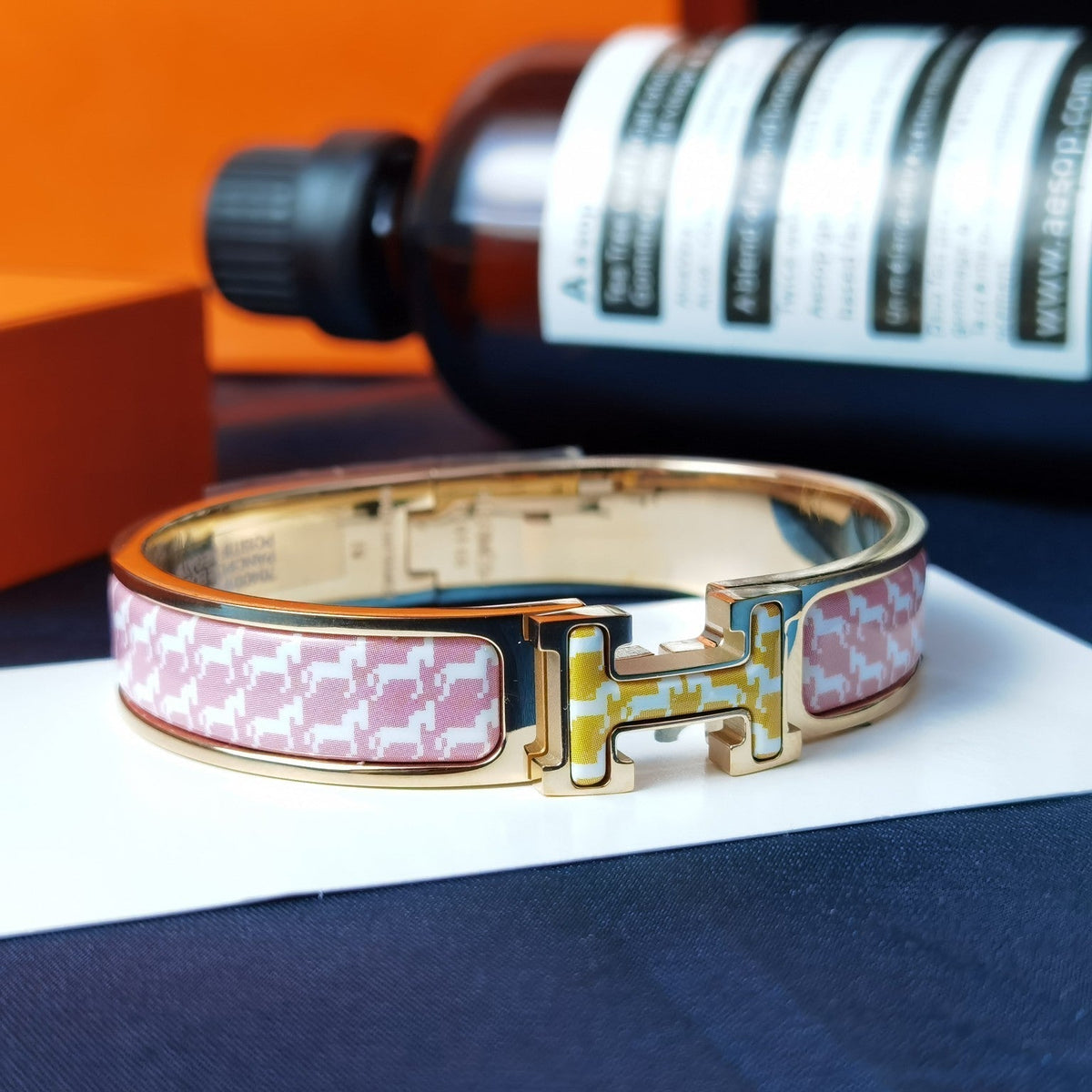 [LumiVibe]H HORSE BRACELET 12MM