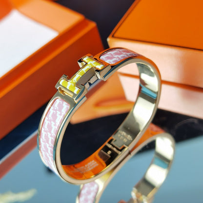 [LumiVibe]H HORSE BRACELET 12MM