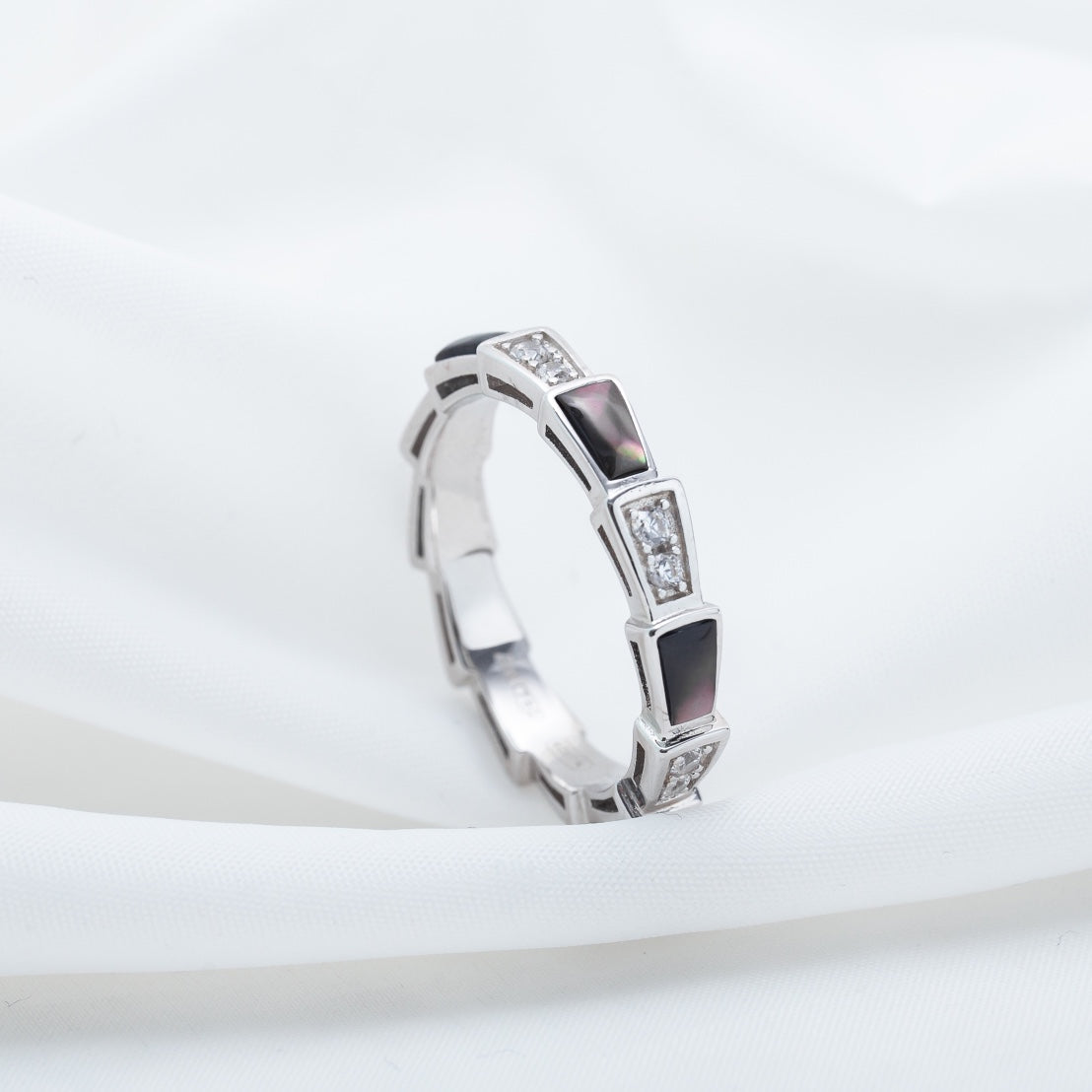 [LumiVibe]SERPENTI RING SILVER  DIAMOND BLACK MOP 3MM