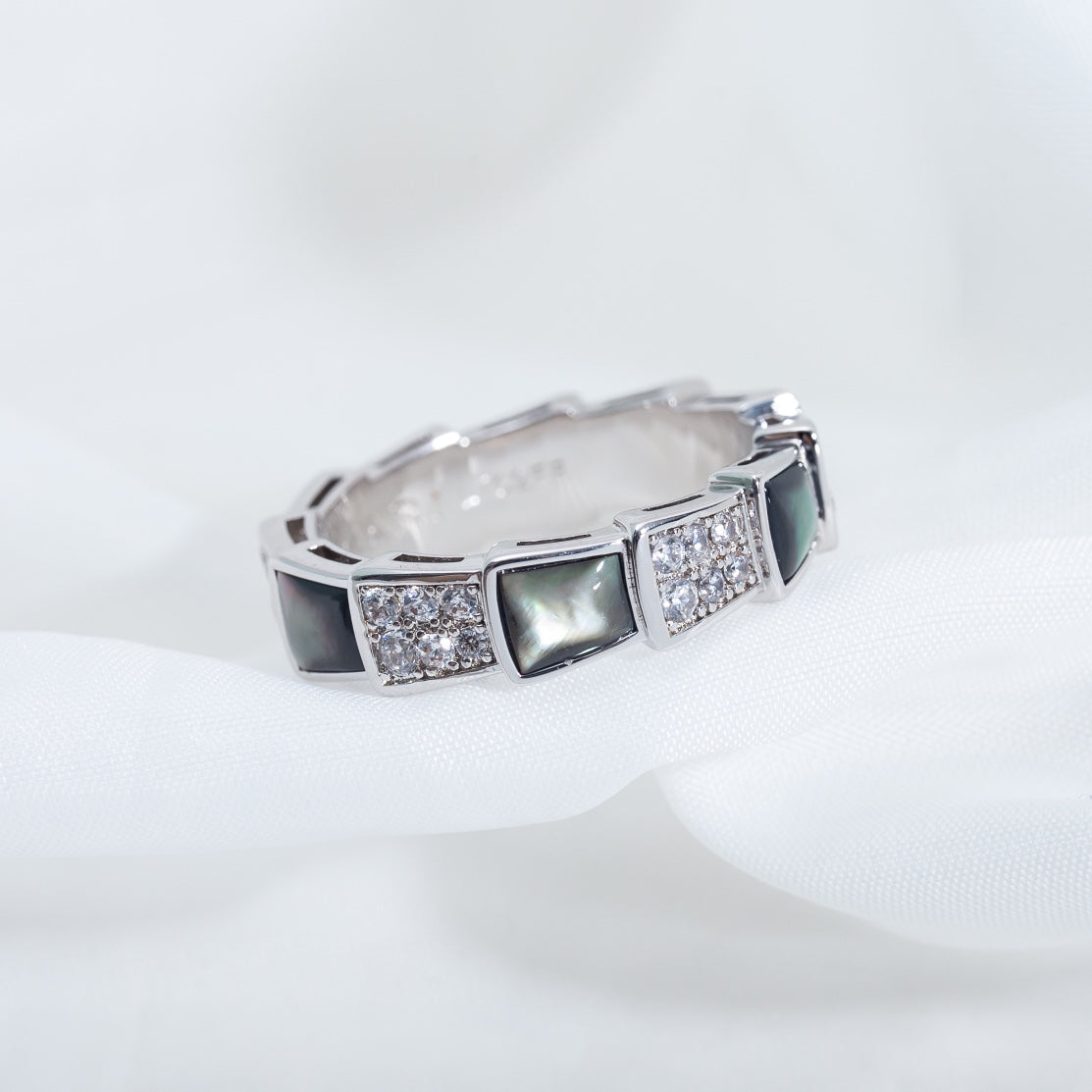 [LumiVibe]SERPENTI RING SILVER DIAMOND BLACK MOP 4MM
