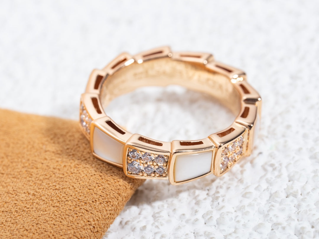 [LumiVibe]SERPENTI RING PINK GOLD MOP DIAMOND PAVED 4MM