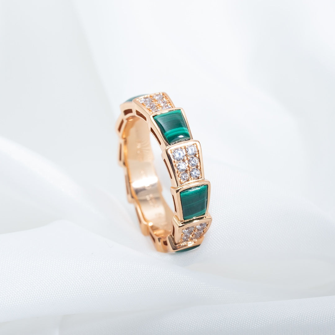 [LumiVibe]SERPENTI RING PINK GOLD MALACHITE DIAMOND PAVED 4MM