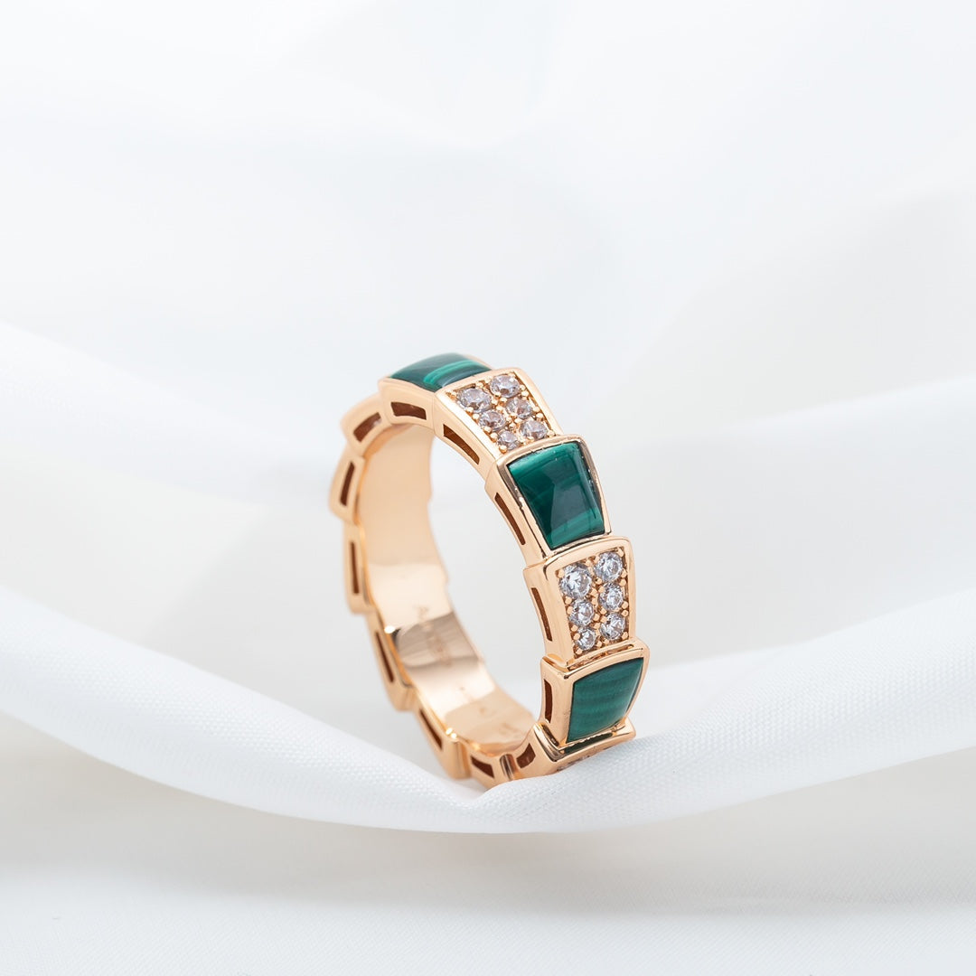 [LumiVibe]SERPENTI RING PINK GOLD MALACHITE DIAMOND PAVED 4MM
