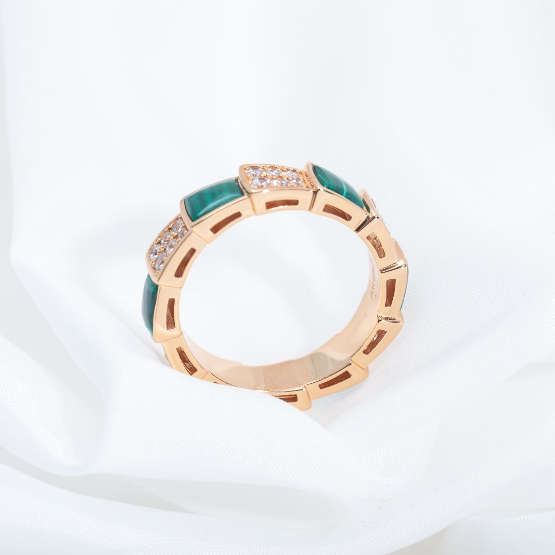 [LumiVibe]SERPENTI RING PINK GOLD MALACHITE DIAMOND PAVED 4MM