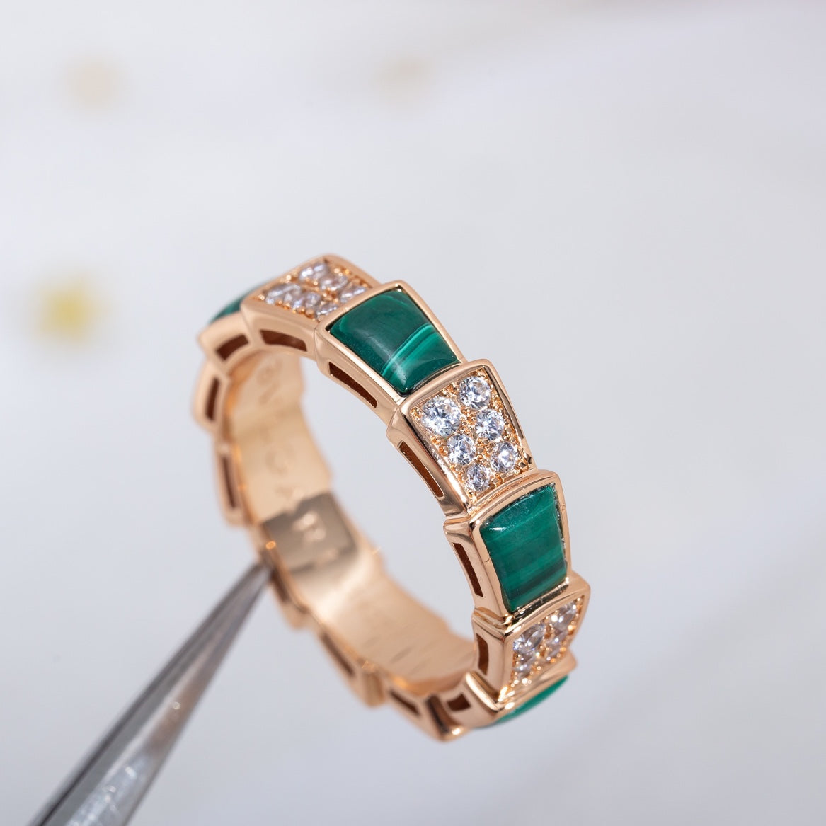 [LumiVibe]SERPENTI RING PINK GOLD MALACHITE DIAMOND PAVED 4MM