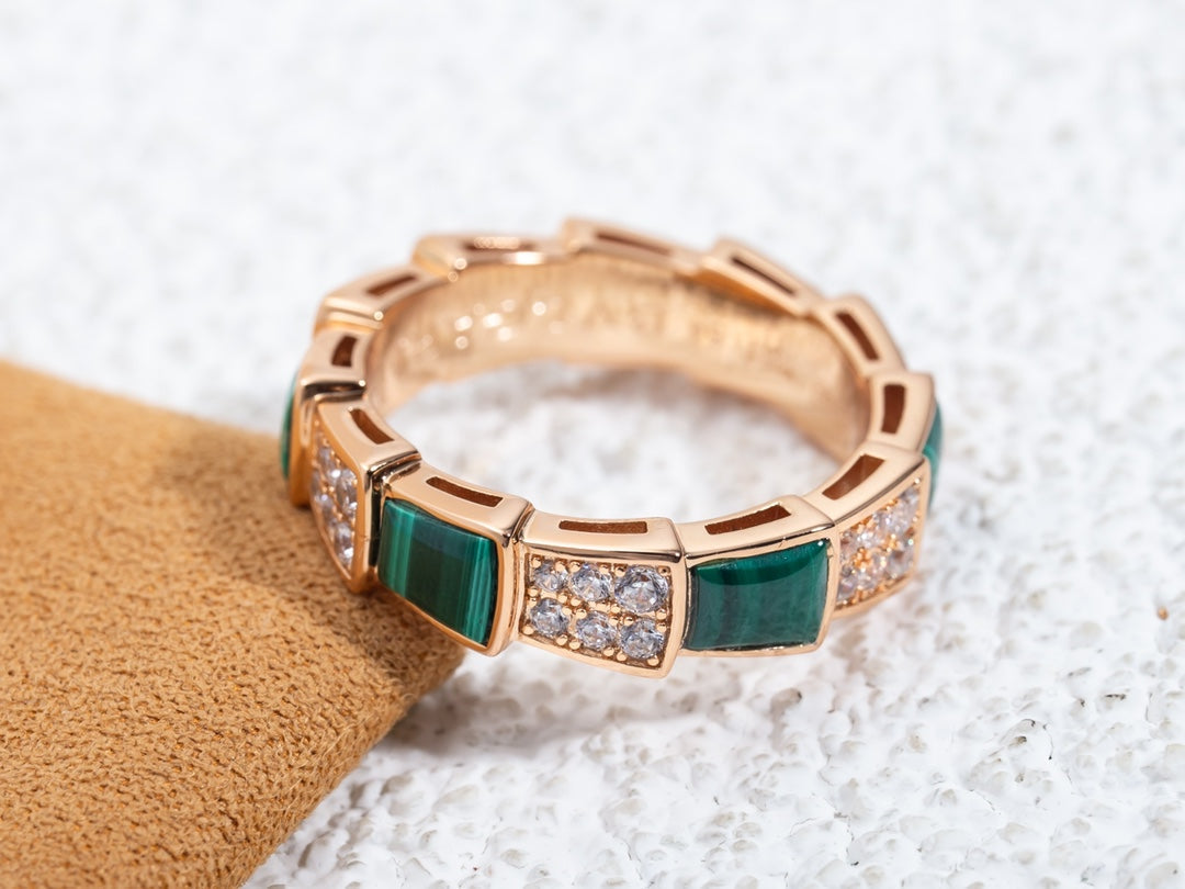 [LumiVibe]SERPENTI RING PINK GOLD MALACHITE DIAMOND PAVED 4MM