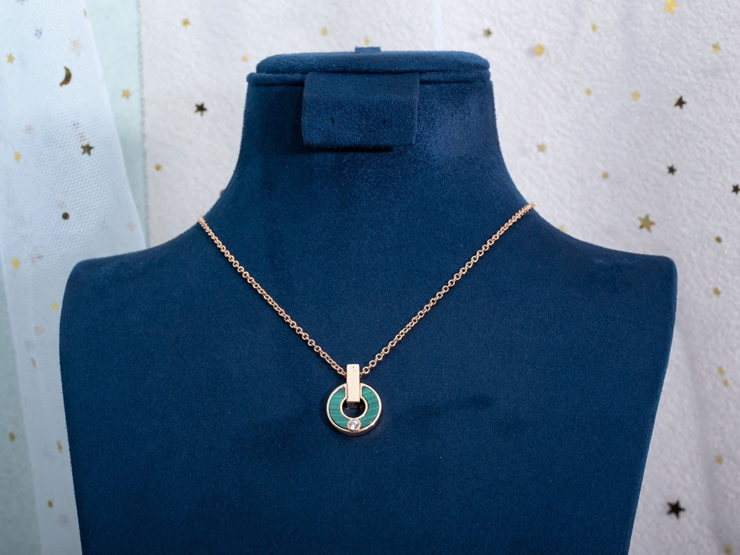 [LumiVibe]GARI NECKLACE PINK GOLD MALACHITE