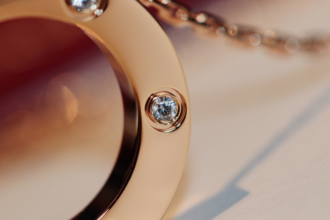 [LumiVibe]LOVE NECKLACE 16MM 6 DIAMONDS PINK GOLD