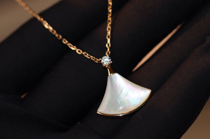 [LumiVibe]DREAM NECKLACE WHITE MOP PINK GOLD 1 DIAMOND