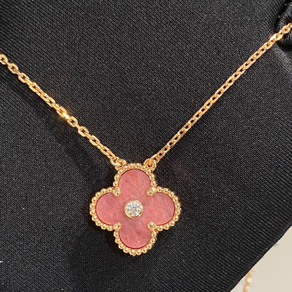 [LumiVibe]CLOVER 15MM DIAMOND RHODONITE NECKLACE