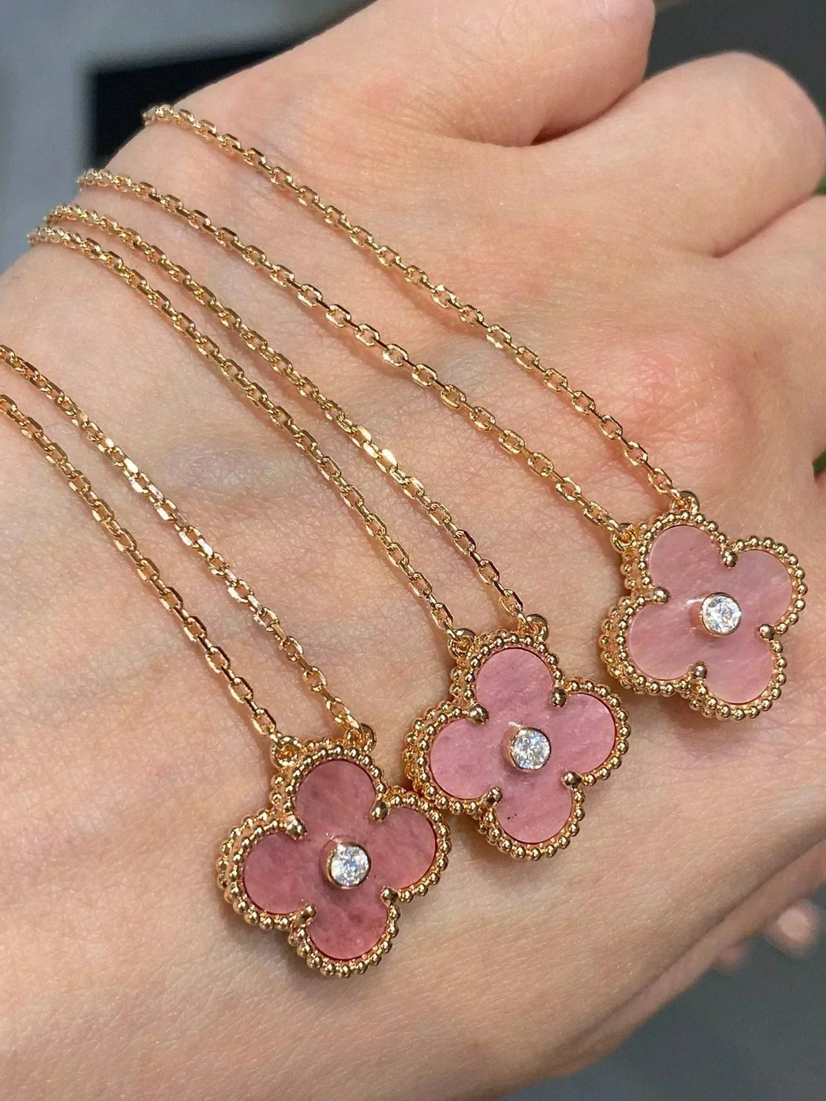 [LumiVibe]CLOVER 15MM DIAMOND RHODONITE NECKLACE