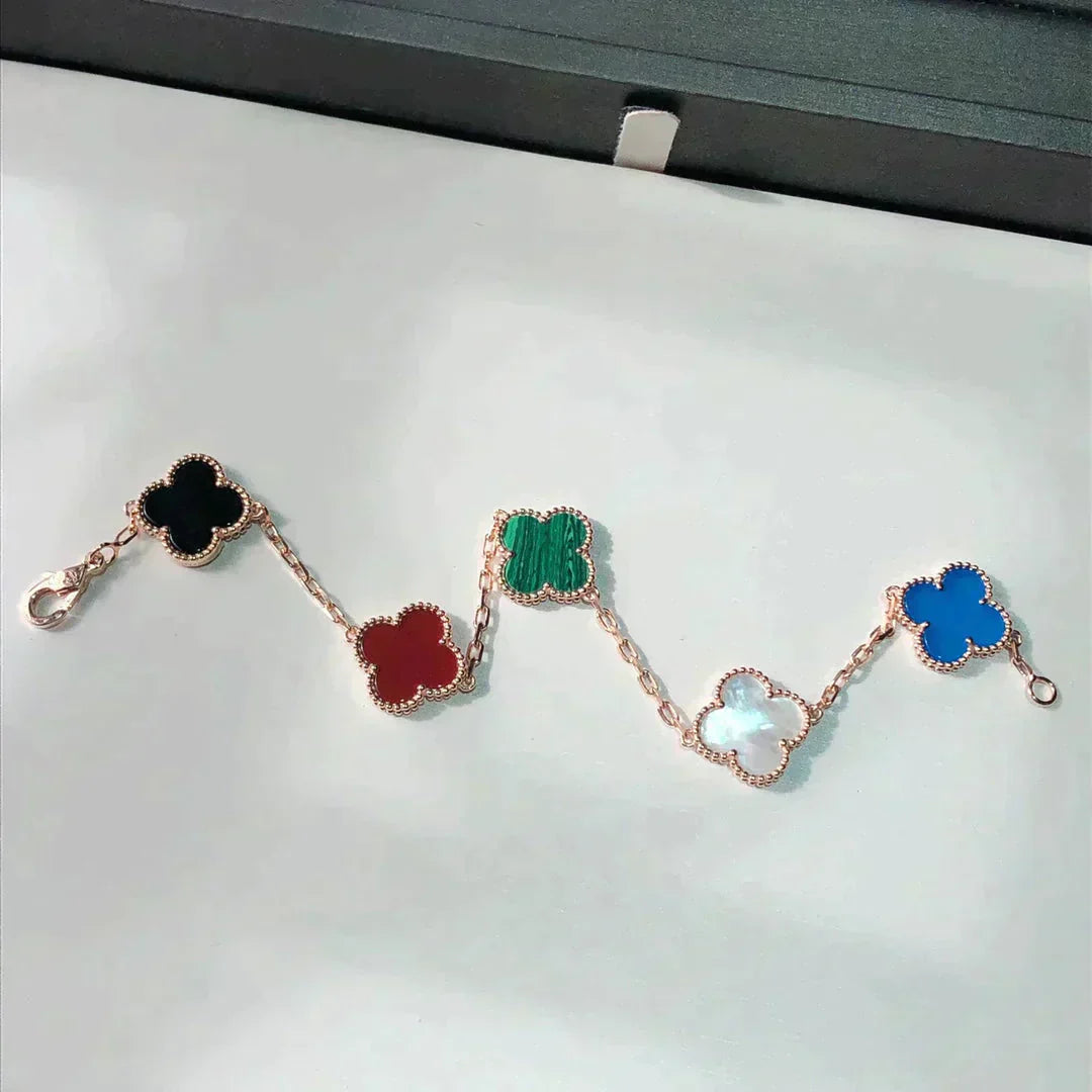 [LumiVibe]CLOVER 5 MOTIFS MULTICOLOR BRACELET