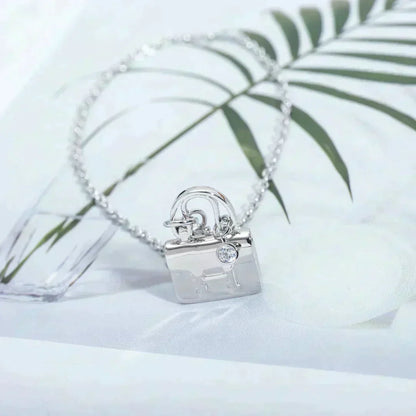 [LumiVibe]AMULETTE PEDANT SILVER NECKLACE