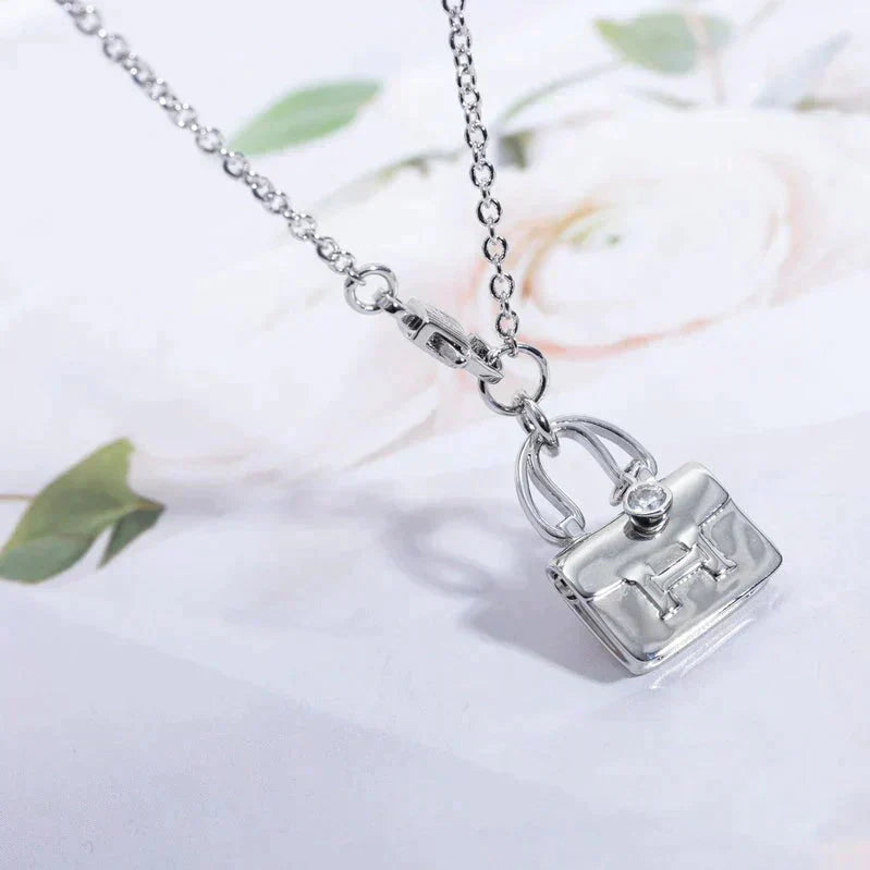[LumiVibe]AMULETTE PEDANT SILVER NECKLACE