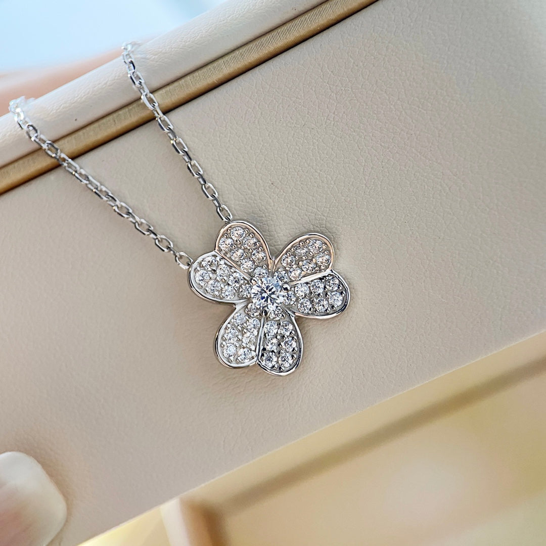 [LumiVibe]CLOVER DIAMOND NECKLACE SILVER