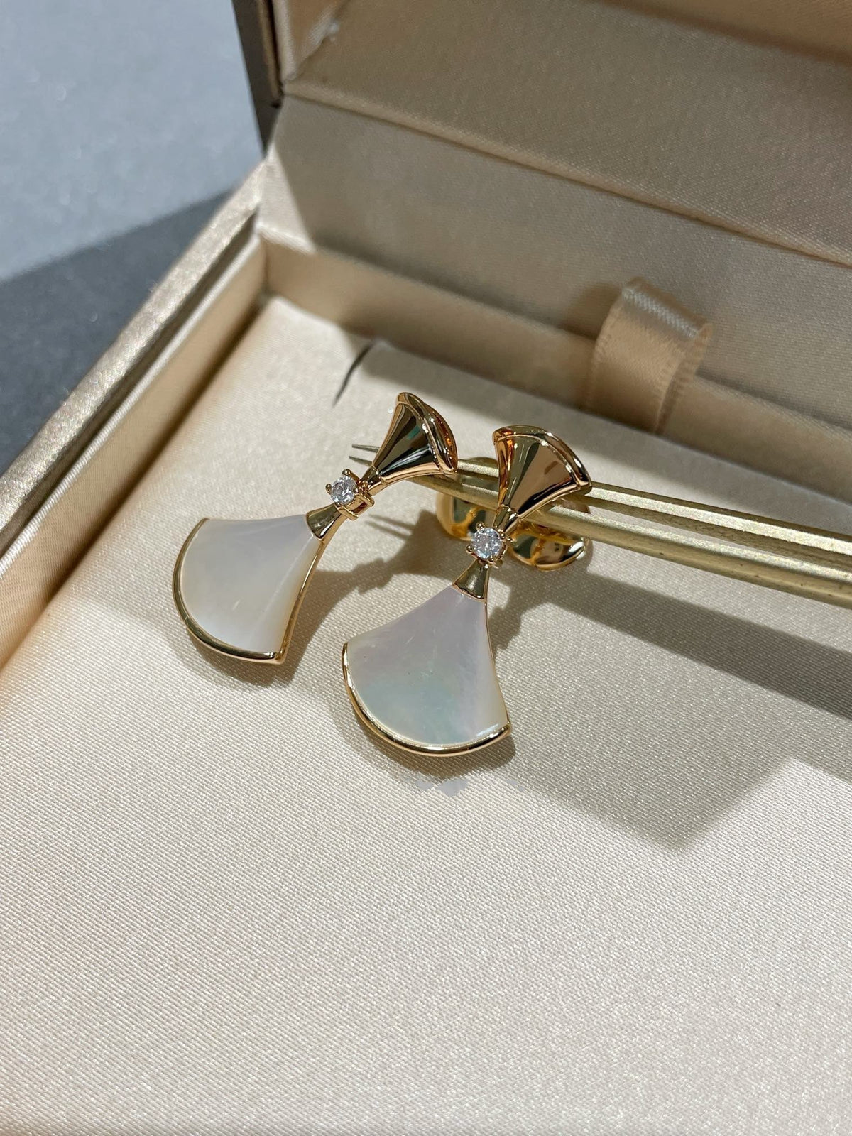 [LumiVibe]DREAM MOP 1 DIAMOND EARRINGS