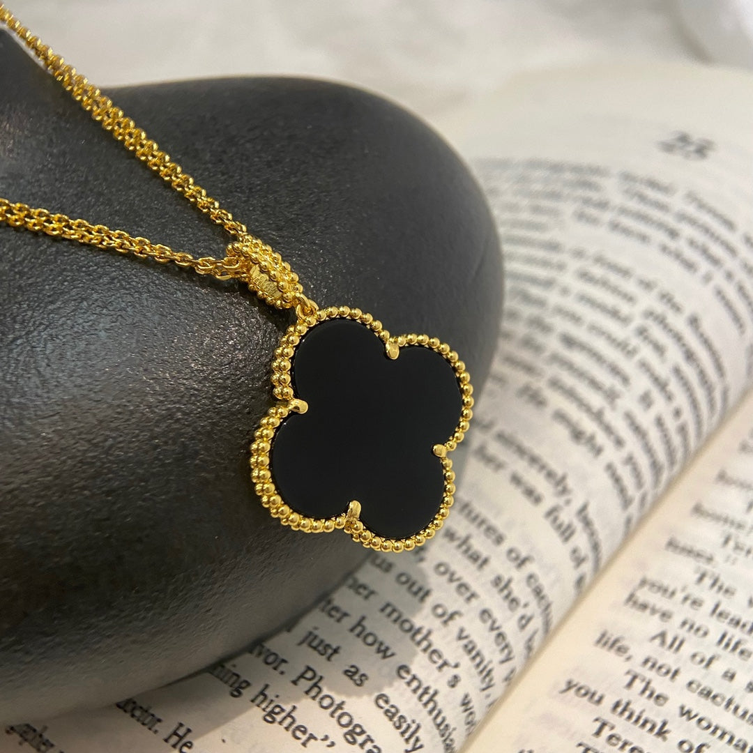 [LumiVibe]CLOVER 25MM NECKLACE GOLD ONYX