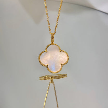 [LumiVibe]CLOVER 25MM MOP LARGE PENDANT NECKLACE