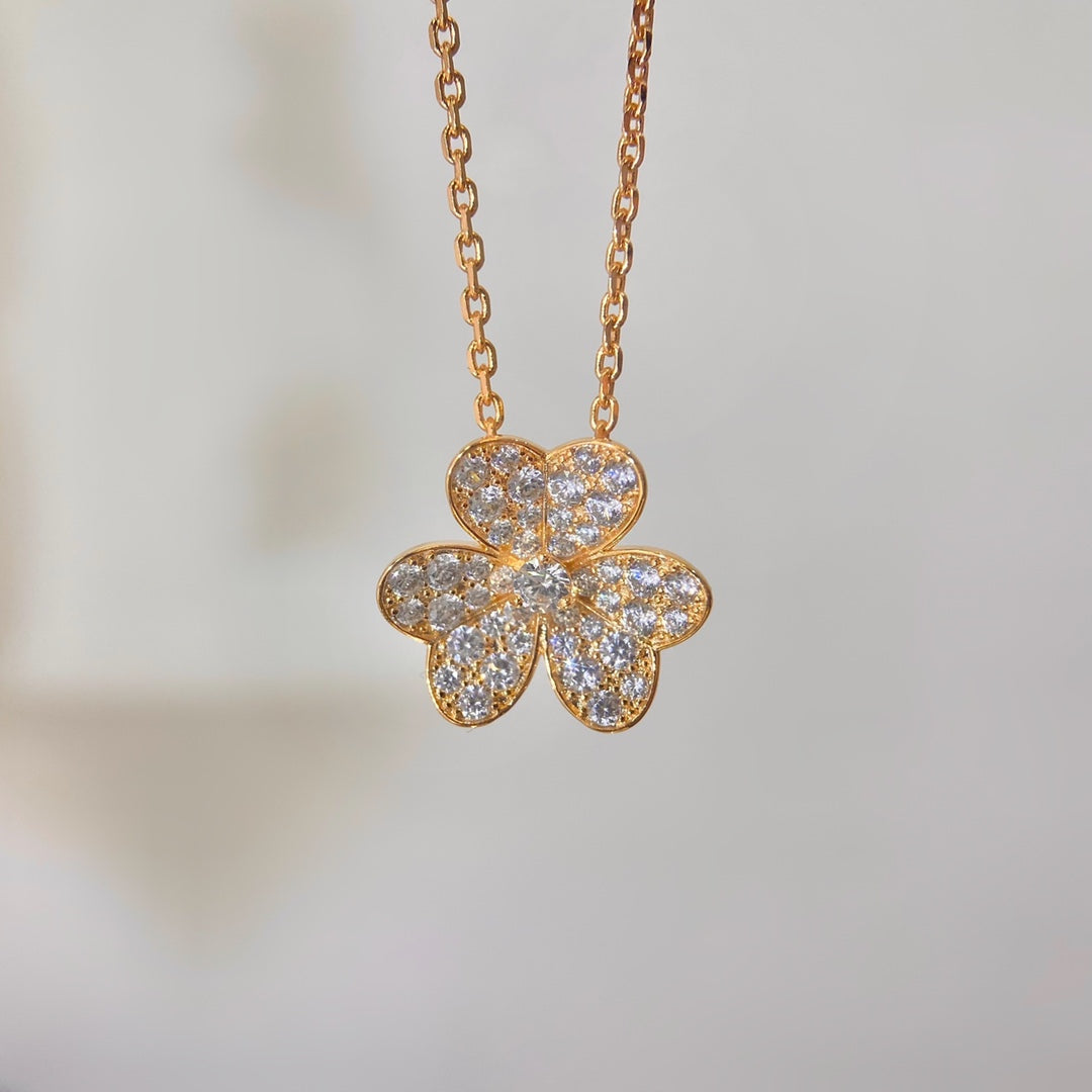 [LumiVibe]FLOWER DIAMOND NECKLACE
