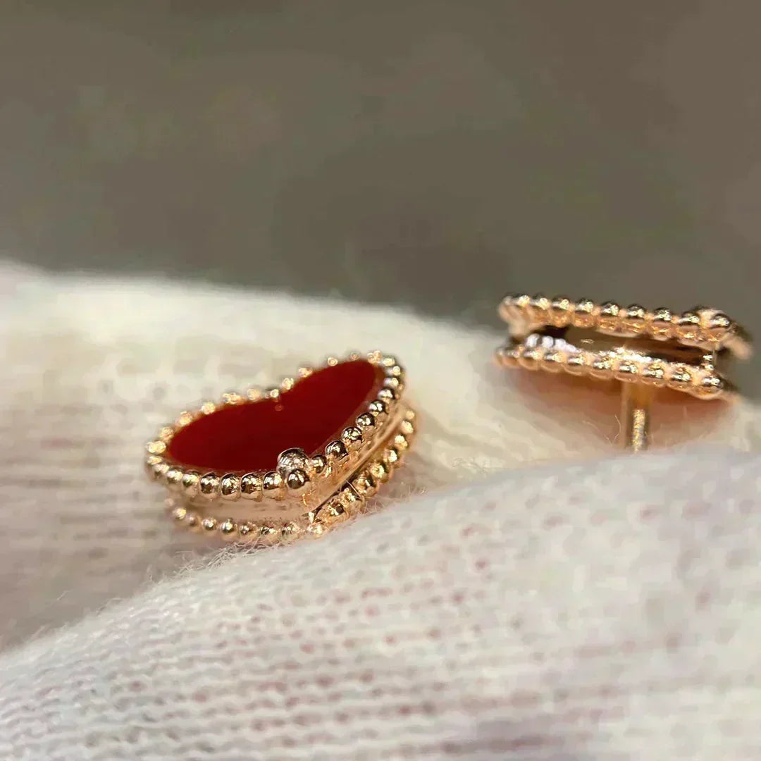 [LumiVibe]HEART CARNELIAN STUD EARRINGS