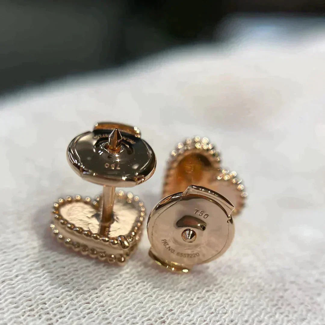 [LumiVibe]HEART CARNELIAN STUD EARRINGS