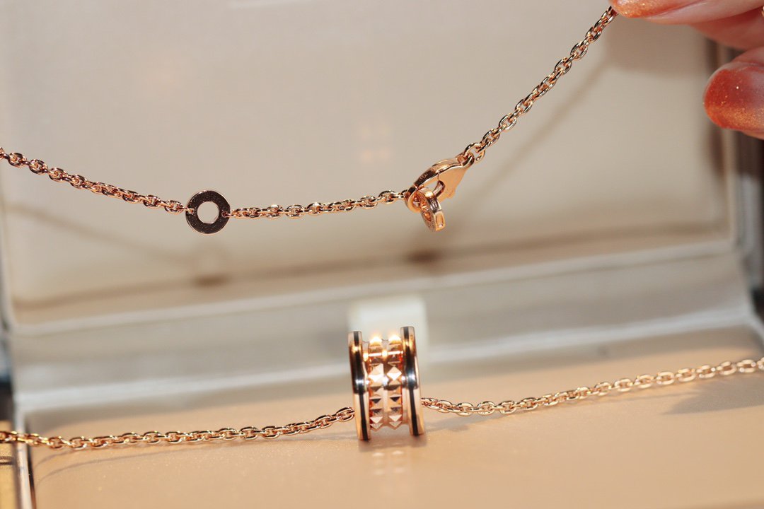 [LumiVibe]ZERO 1 ROCK PEDANT PINK GOLD BLACK NECKLACE