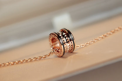 [LumiVibe]ZERO 1 ROCK PEDANT PINK GOLD BLACK NECKLACE