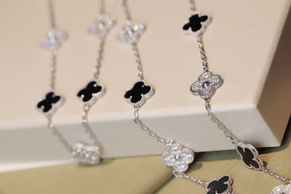 [LumiVibe]CLOVER 20 MOTIFS ONYX DIAMOND SILVER