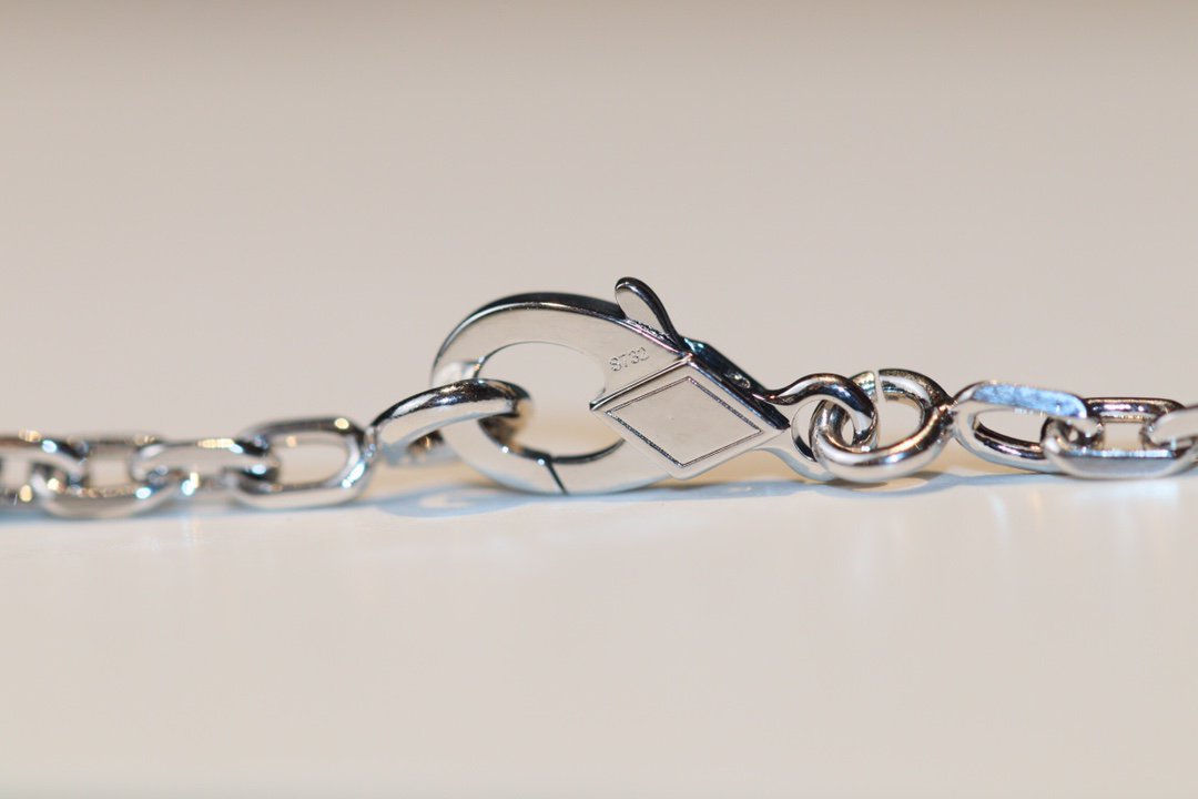 [LumiVibe]CLOVER 20 MOTIFS ONYX DIAMOND SILVER