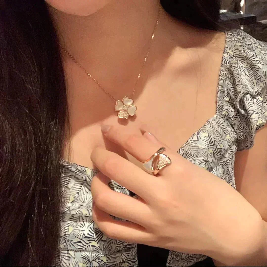 [LumiVibe]CLOVER MOP DIAMOND ROSE GOLD NECKLACE