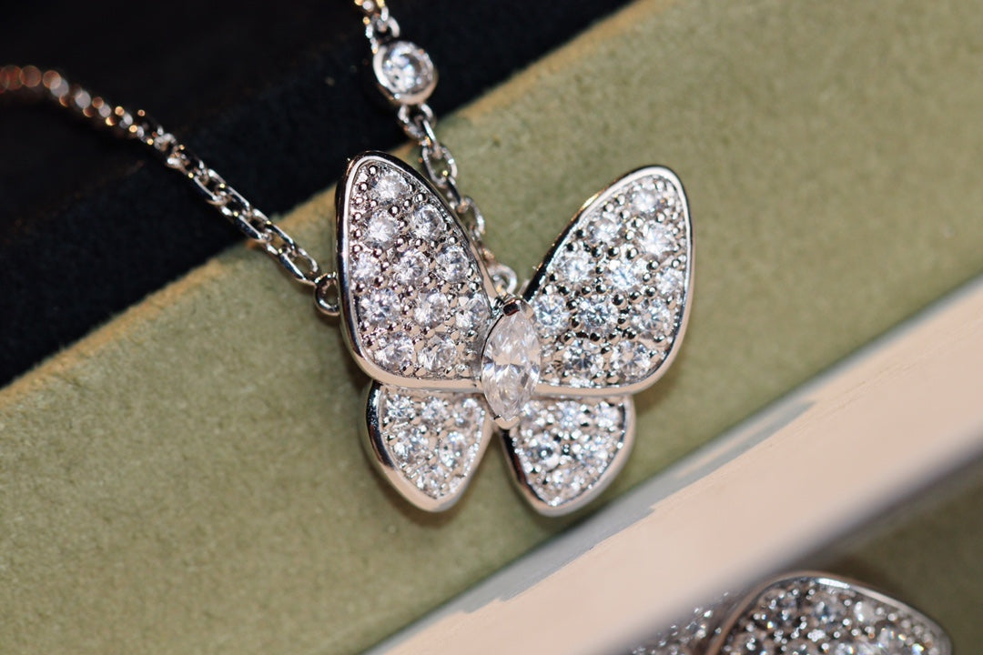 [LumiVibe]BUTTERFLY DIAMOND NECKLACE