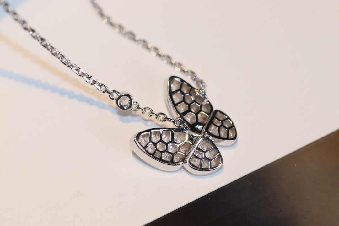 [LumiVibe]BUTTERFLY DIAMOND NECKLACE