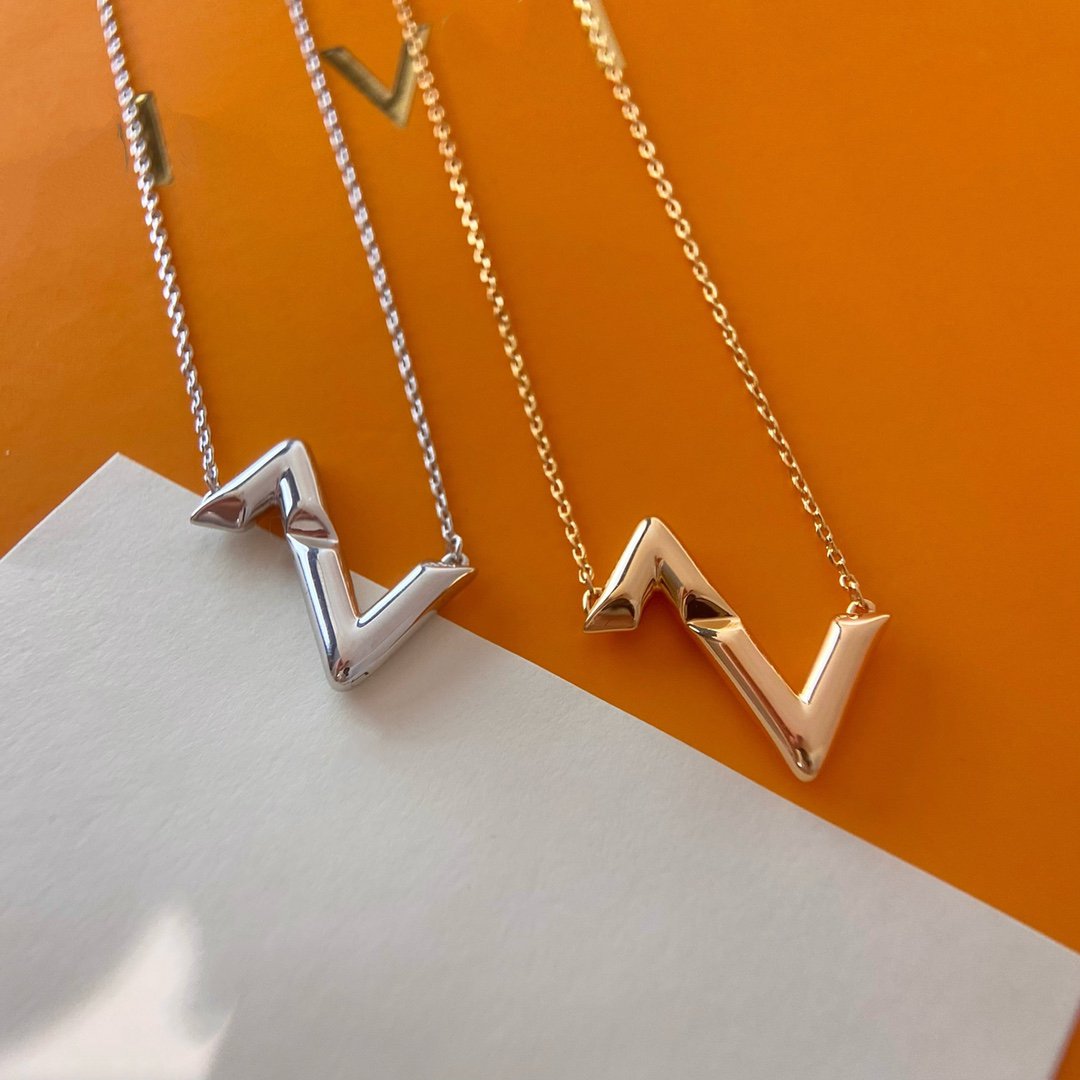 [LumiVibe]VOLTE UPSIDE DOWN NECKLACE